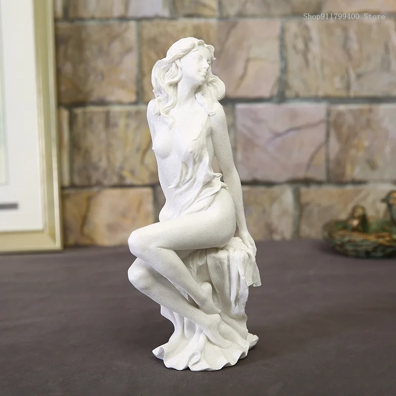 

European creative home decoration resin ornaments creative characters beautiful sandstone ornaments resin crafts