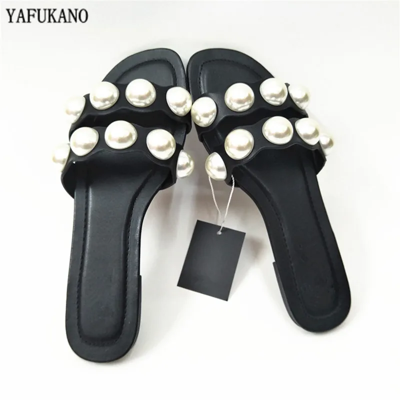 Женские шлепанцы с жемчугом летние повседневные на плоской подошве пляжные