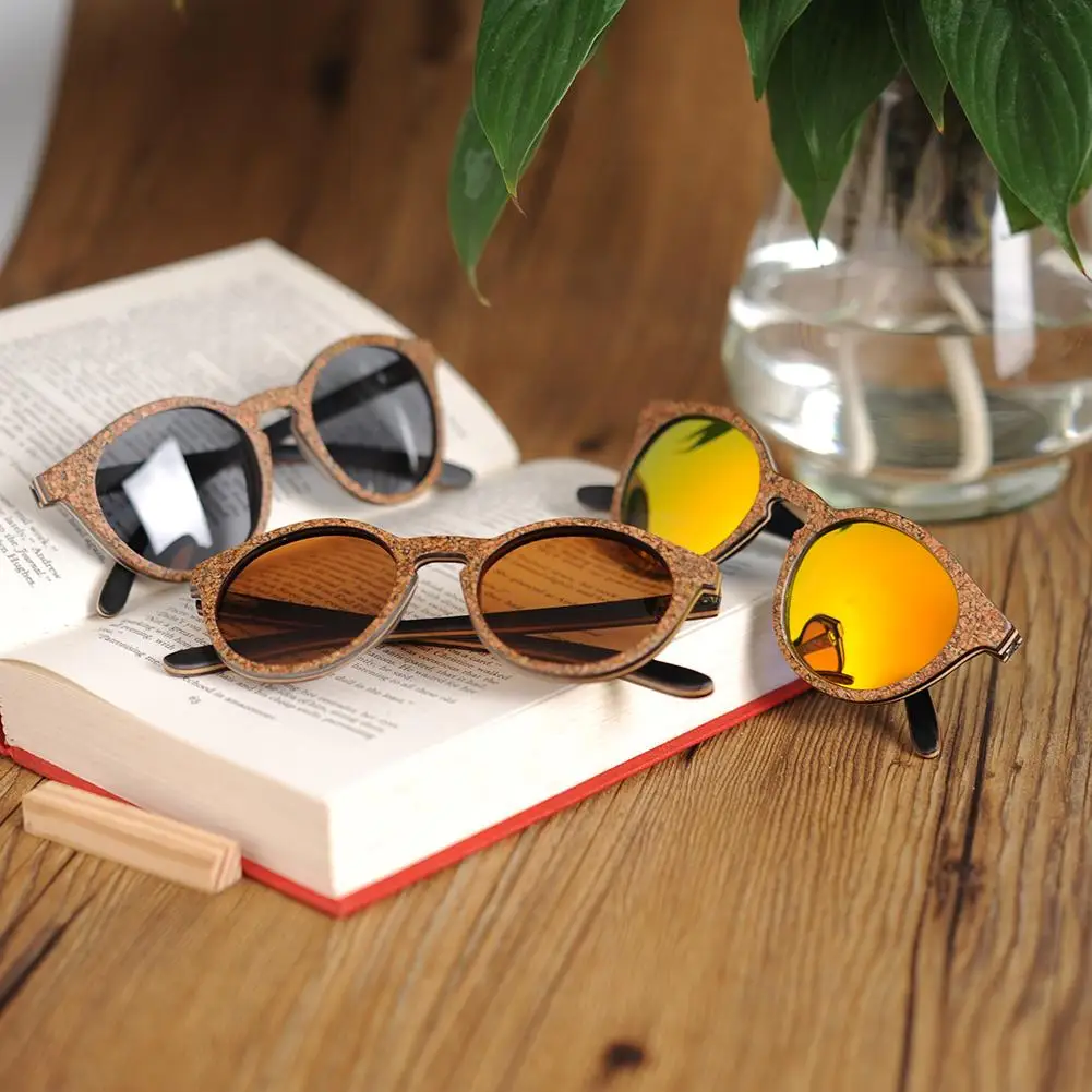 

BOBO BIRD Men Wooden Sunglasses Retro Color Polarized New Fashion Women Sun Glasses Mirror Coating Lenses Eyewear Wood Box Gift