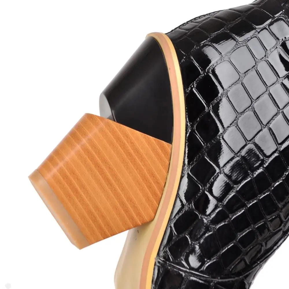 Модные тисненые женские кожаные ботильоны из микрофибры с острым носком