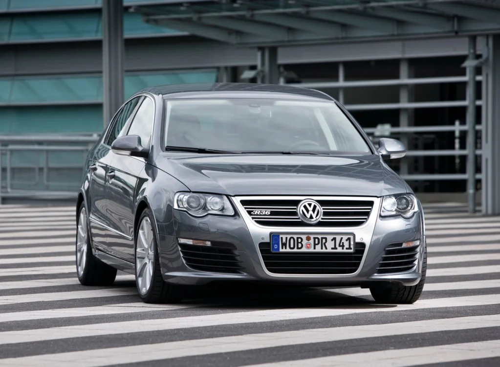 Многоцветный RGB светодиодный angel eyes Halo Ring Eye DRL RF пульт дистанционного управления для Volkswagen VW Passat B6 Magotan 2006-2010 аксессуары