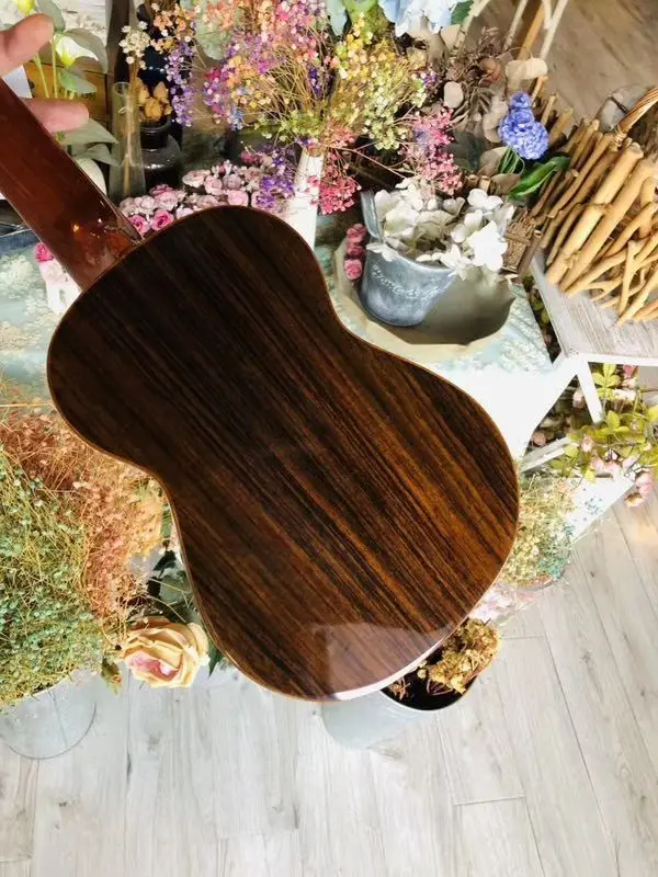 

Ohana full veneer 21 inch SK 50g Korean pine ukulele ukulele ukulele