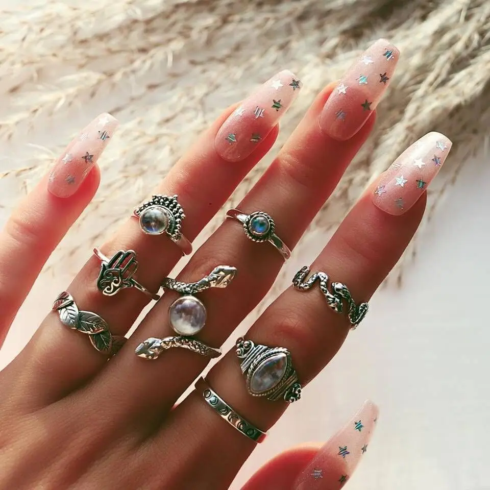 

8Pcs/Lot New Retro Snake Shape Woman Ring Personalized Jewelry Color Gemstone Leaf Diamond Ring Set Combination Ring Accessories