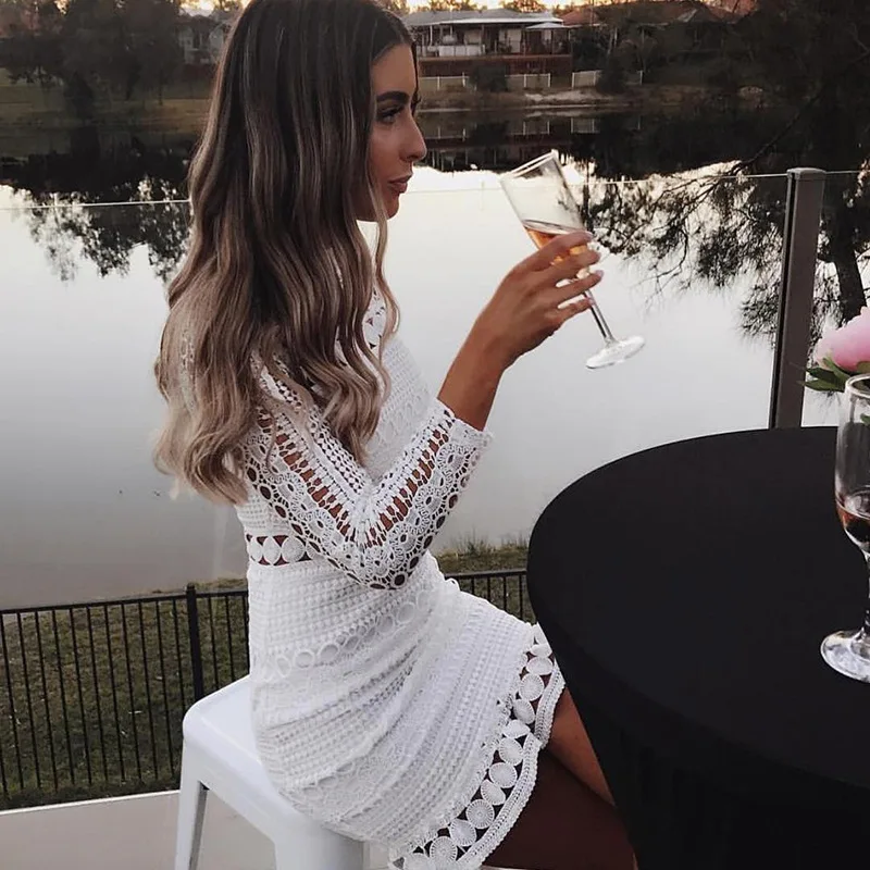 

112021 European and American new fashion sexy slim-fitting lace dress with ruffled hem