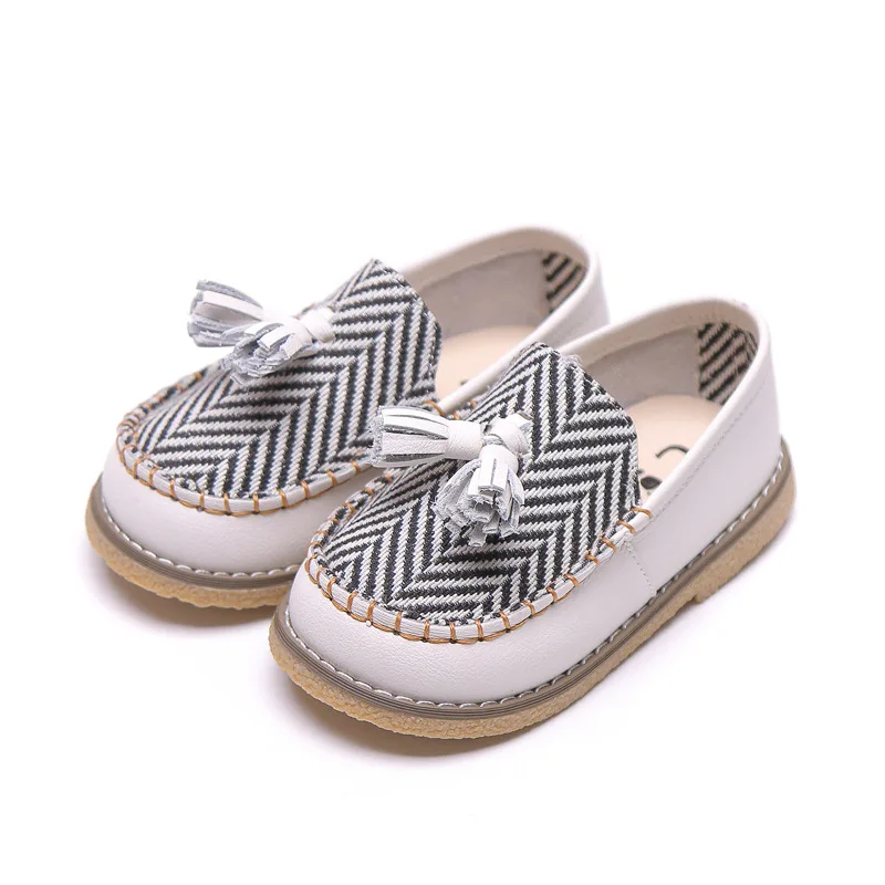 Мокасины Детские с бахромой Кожаные Туфли лоферы плоская подошва модная