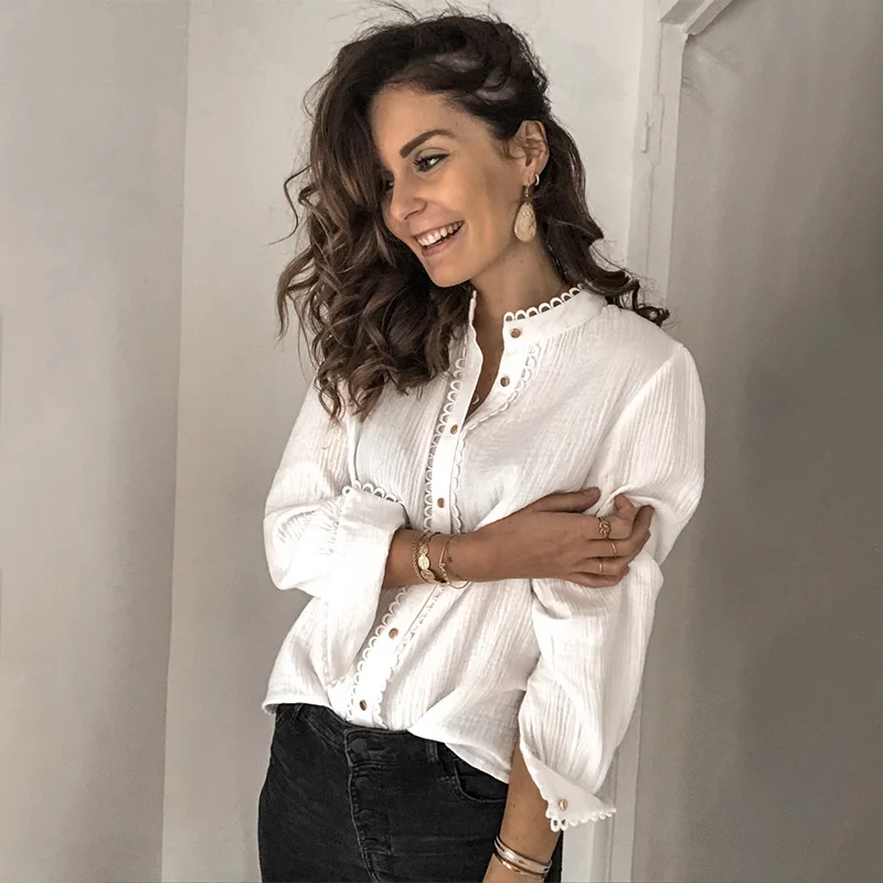 Женские Блузки белого цвета платье в лоскутной технике деревянными пуговицами