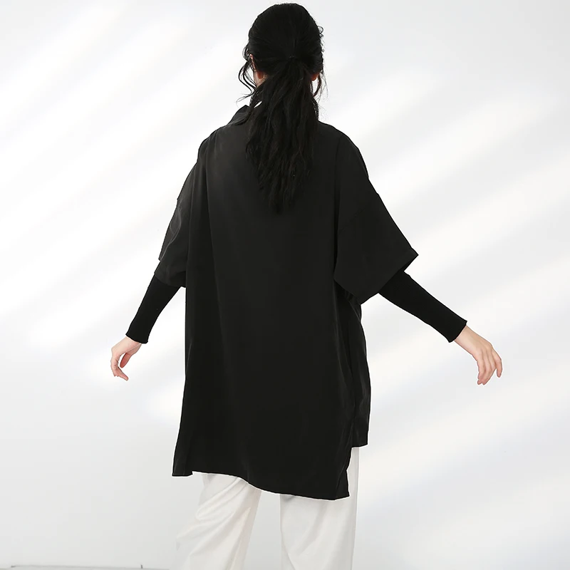 

[EAM] Women Irregular Big Size Black Blouse New Stand Colar Three-quarter Sleeve Loose Shirt Fashion Spring Autumn 2021 1DB37601