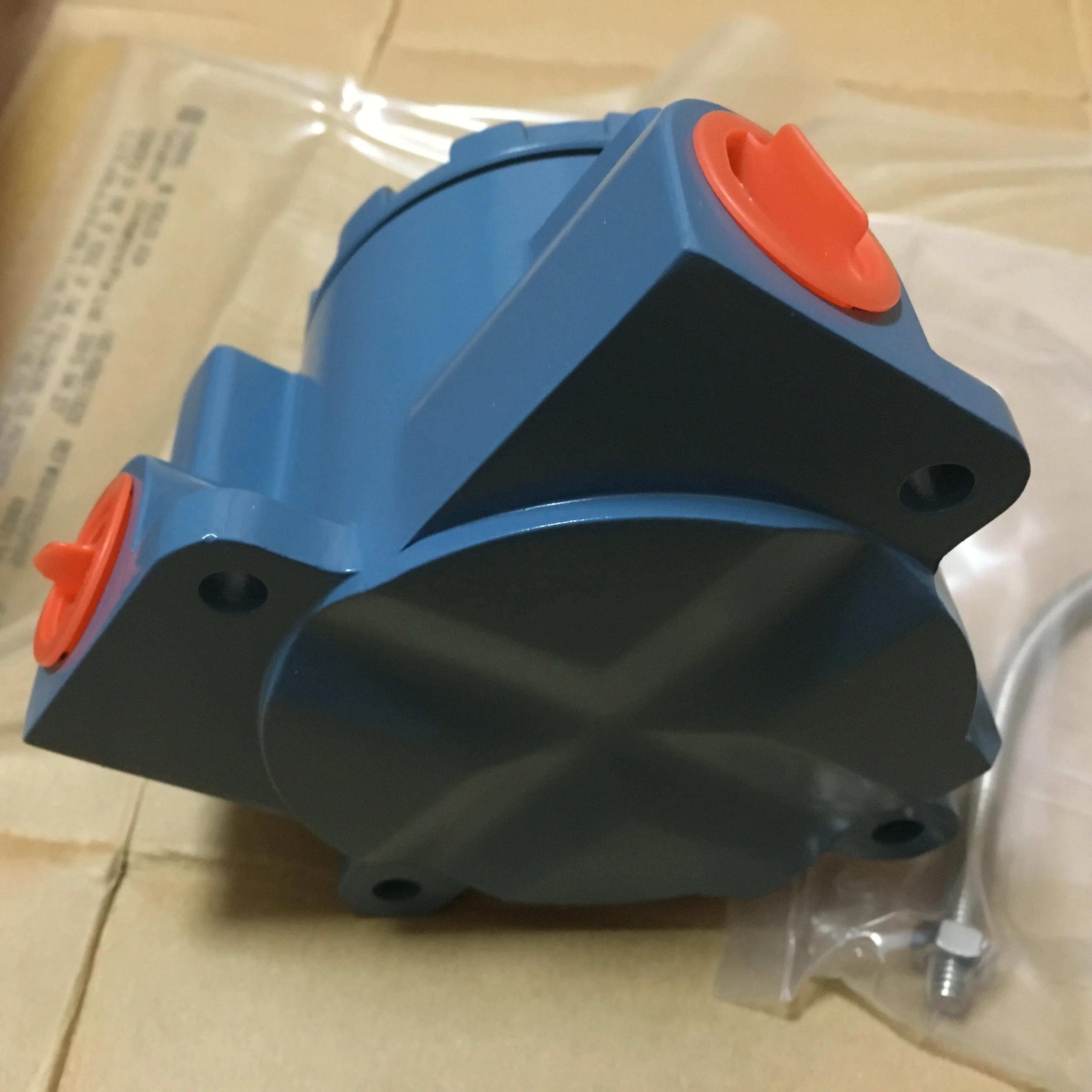 

4-20mA smart 248 temperature transmitter with LCD display