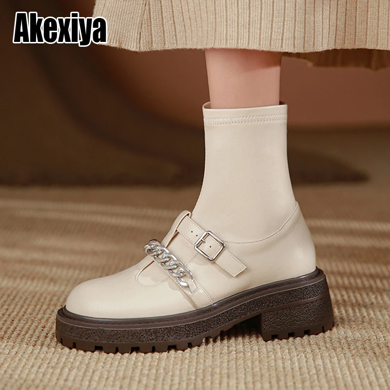 

Women Boots Increase Boots Women Short Boots British Style Round Head Wild Martens Boots Thick-soled Boots BC2250