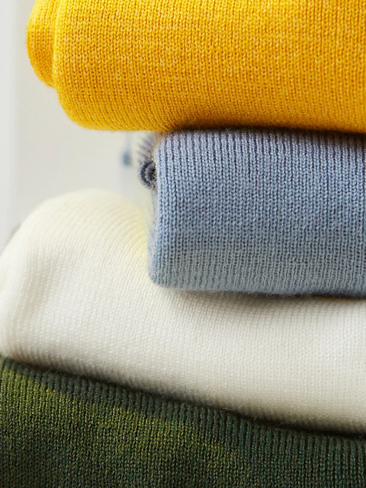 Женский свитер с высоким воротом Amii базовый однотонный мягкий облегающий