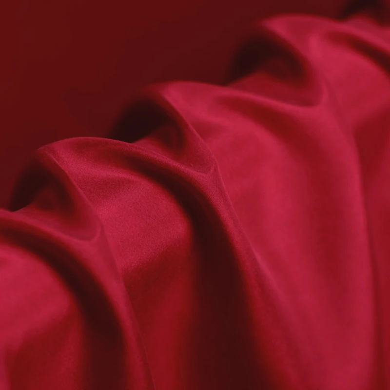 

100% Silk Natural Luxury Mulberry Pure Habotai 8m/m 6A grade 45"( 114cm ) Width Solid Scarlet Color Uniform Lining Silk Fabric