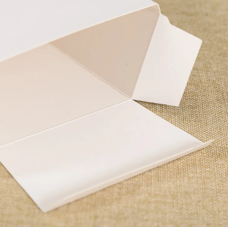 На заказ с принтом крафт-бумага Защитная упаковочная коробка цветная печать pantone