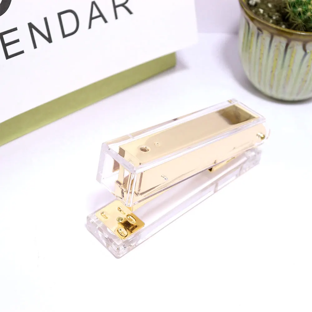 

Stapler With 950Pcs 24/6 26/6 Rose Gold Staples Acrylic Scissors Tape Dispenser Clear Gold School Office Stationery Desk Set