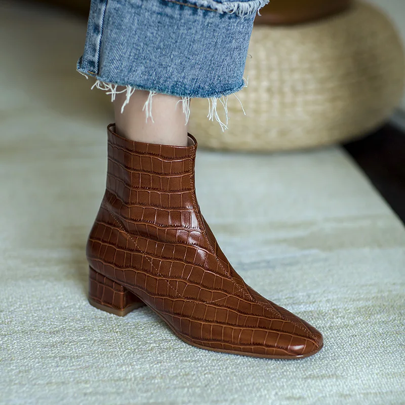 Женские ботинки Martin Mordoan из натуральной коровьей кожи с квадратным носком на