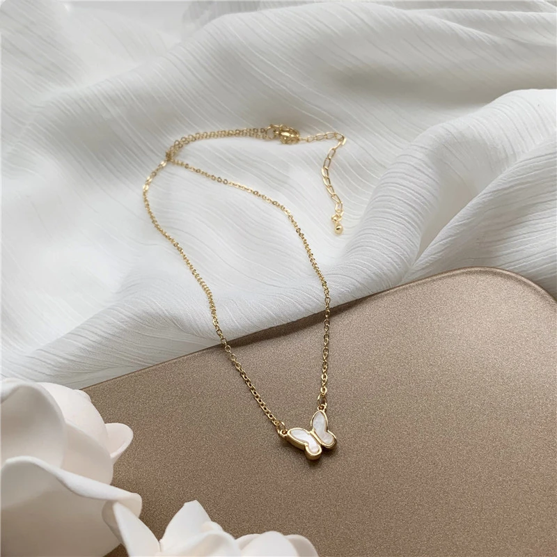 

Korean Romantic Exquisite Butterfly Metal Chain Necklace Choker Cute Bowknot Pendent Necklace for Women Girl Collar Jewelry Gift