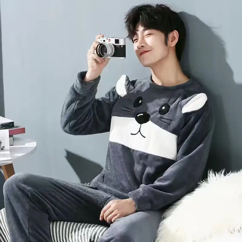 Men's Pajamas Autumn Winter Plus Thick Velvet Cartoon Korean Pajamas Flannel Homewear Winter O-neck Ensembles De Pyjama