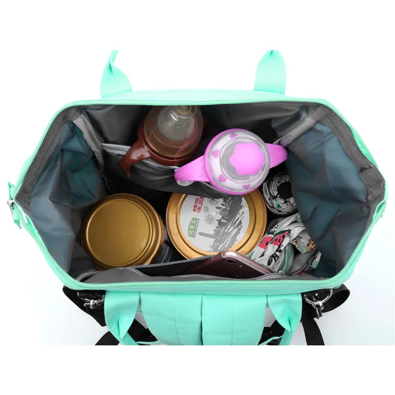 

2021 new mommy bag shoulder bag large capacity Korean fashion baby out portable mother and baby bag