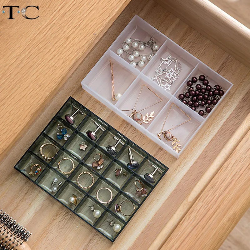 Пластиковая прозрачная шкатулка для ювелирных изделий с несколькими сетками