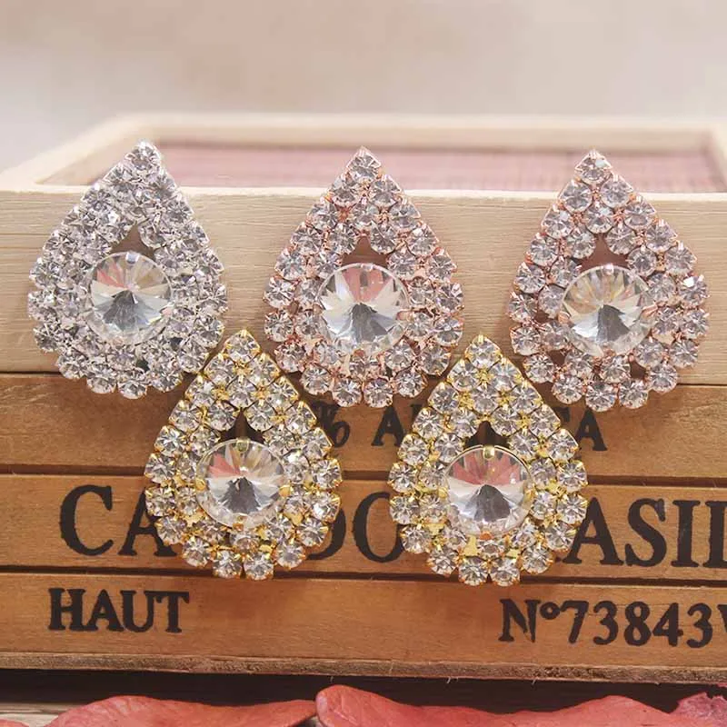 Серьги гвоздики со стразами в форме глаз цвета шампанского/Красного/черные