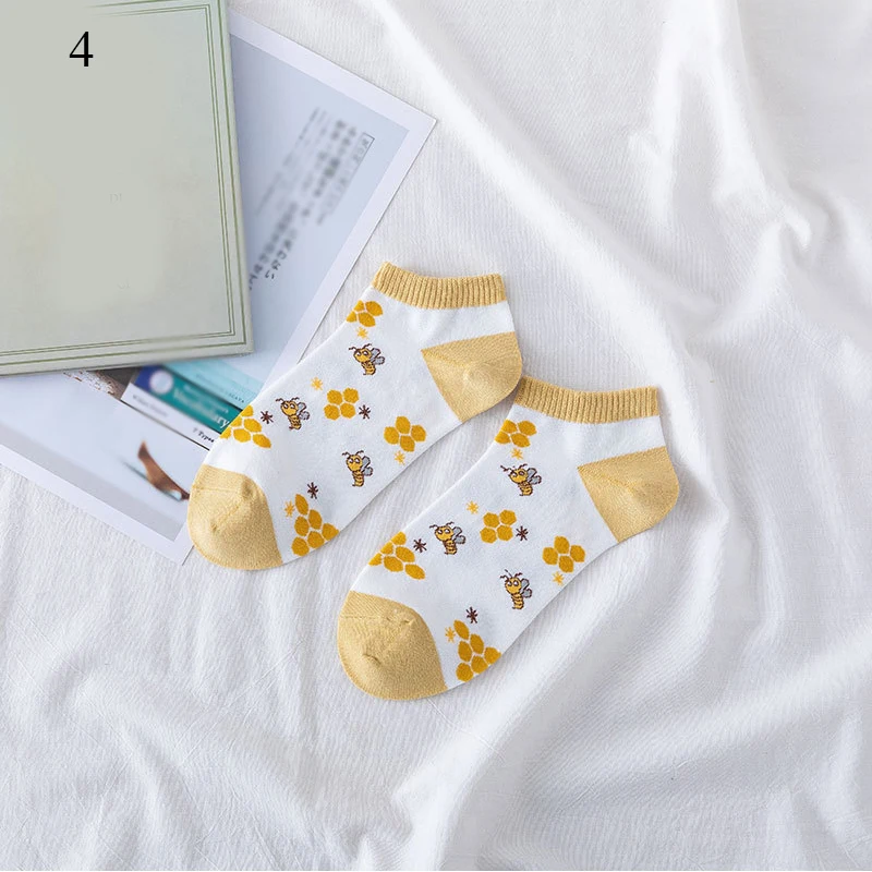 

Female Casual Funny Ankle Socks Multicolor Foot Socks Print Cartoon Bird Giraffe Harajuku Street Style Cotton Short Socks