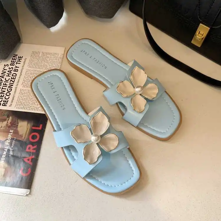 

Flower square design cool slippers for women