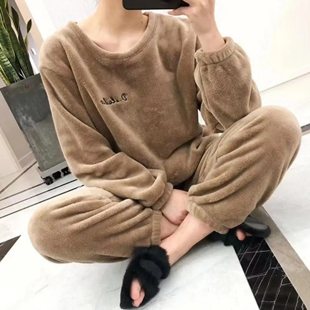

Women Pajamas Solid Color Great Stitching Lady Nightclothes Lady NightclothesFabulous Long Sleeve Solid Color Warm Pajamas Set