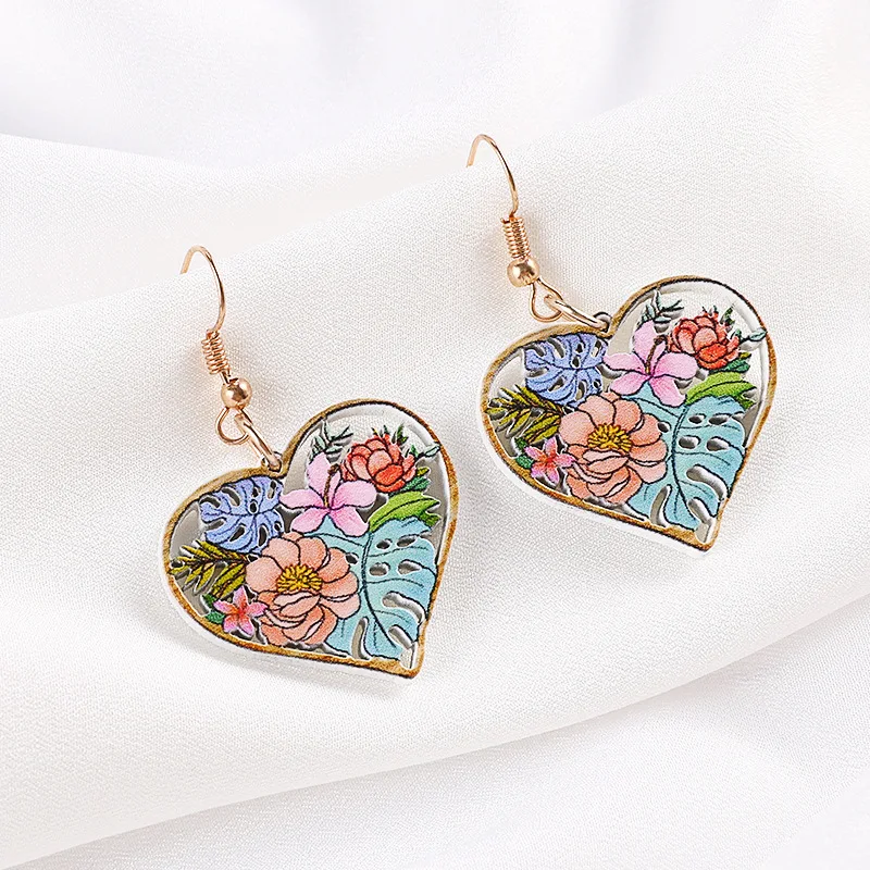 

Exquisite Hollow Flower Earrings Ladies Wooden Heart-shaped Dangle Earrings Colorful Charm Bride Earrings Christmas Gifts