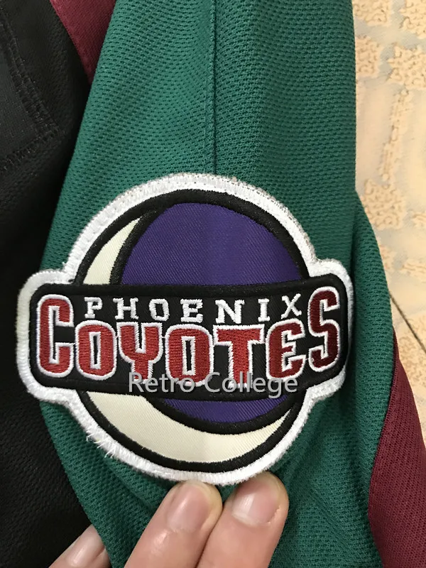 

Phoenix Coyotes #22 Rick Tocchet black white MEN'S Hockey Jersey Embroidery Stitched Customize any number and name