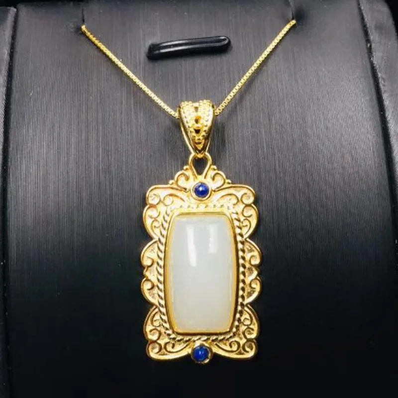 Кулон из серебра 925 пробы с белым нефритом И позолоченными краями|Подвески| |