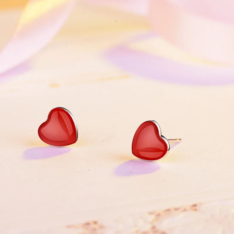 

New Design Silver Plated Red Heart Stud Earrings Are Suitable for Women's Fashion Jewelry Party Accessories Girl Gifts