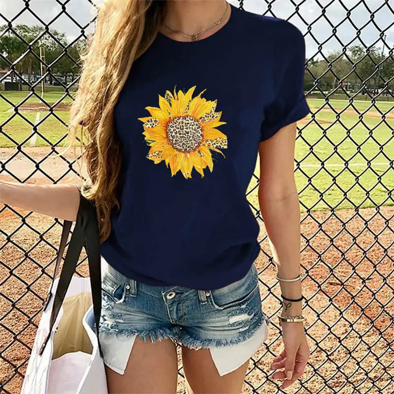 

Women Leopard Print Sunflowers Aesthetic Summer Trendy Tee Streetwear Crew Neck Hipster Slogan Funny Top Floral Casual T-Shirt