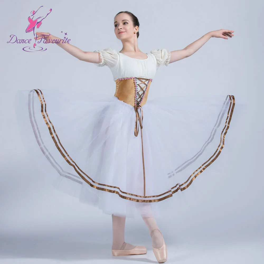 Коричневый бархатный топ с лифом и белой длинной романтической балетной пачкой