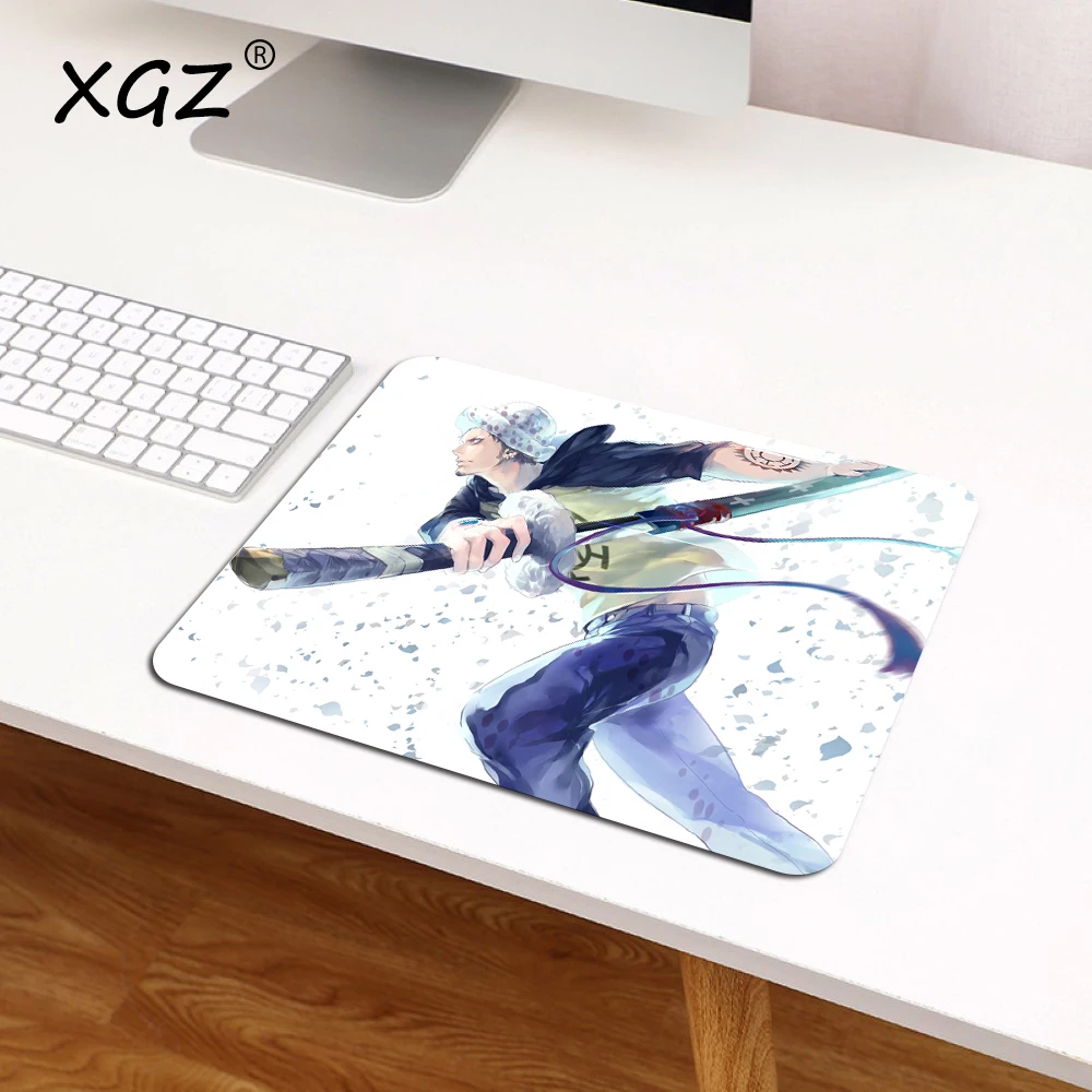 

Desk mat Trafalgar Law desk pad Gaming computer Gaming mouse pad Hot pad Mouse carpet Mouse mat pad mouse Rug Backlit keyboard