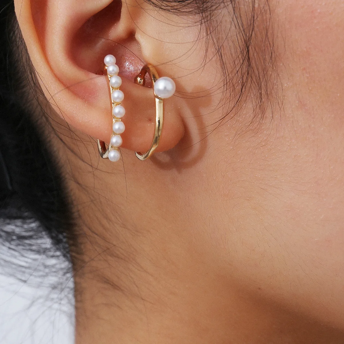 

Punk Simulated Pearl Clip Earrings for Women Bohemian Gold Color Ear Cuff Brincos Fashion Geometry Jewelry