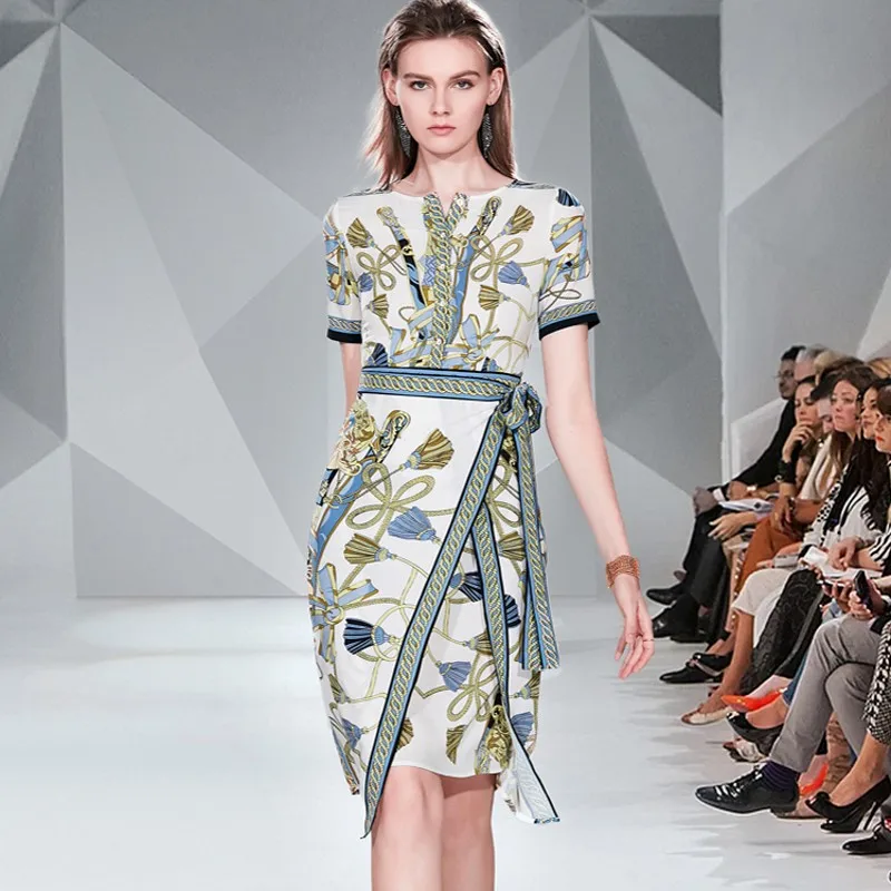 Женское платье с асимметричным поясом повседневное модельное трапеция круглым