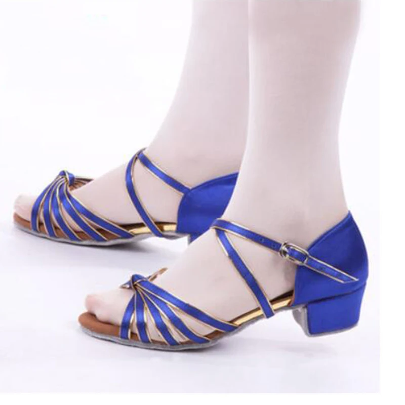 Детские танцевальные туфли для девочек профессиональные на низком каблуке 3 5 см