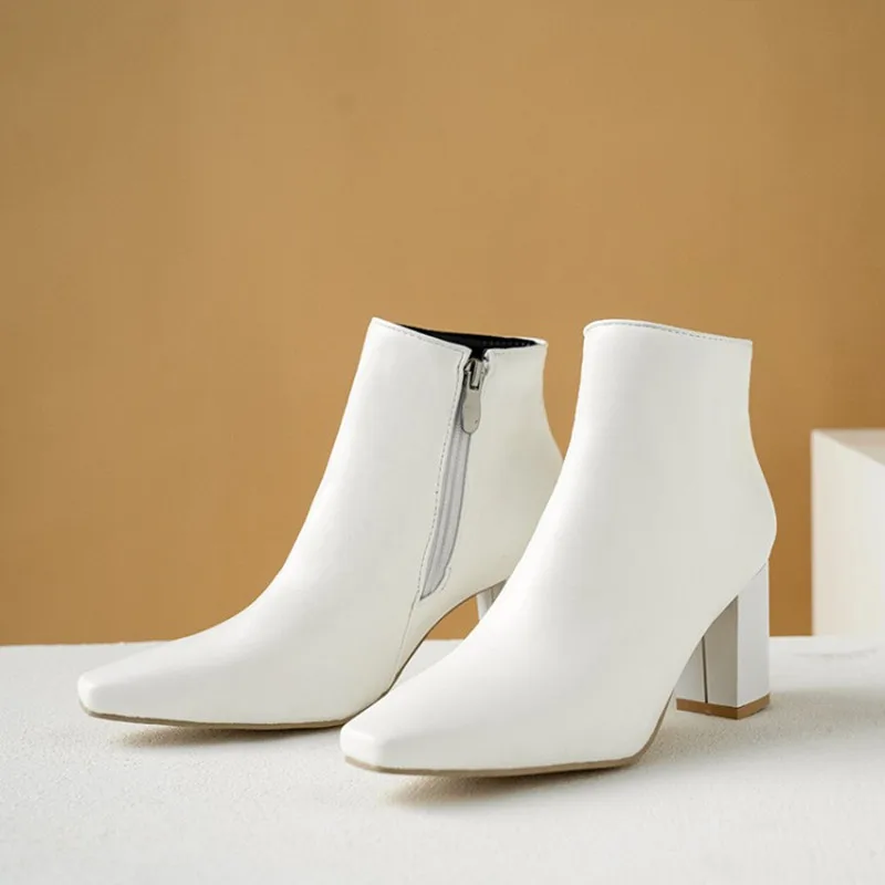 Ochanmeb-Botas cortas de talla grande para mujer, botines de tacón cuadrado, color blanco y negro, otoño e invierno, talla grande 46 47