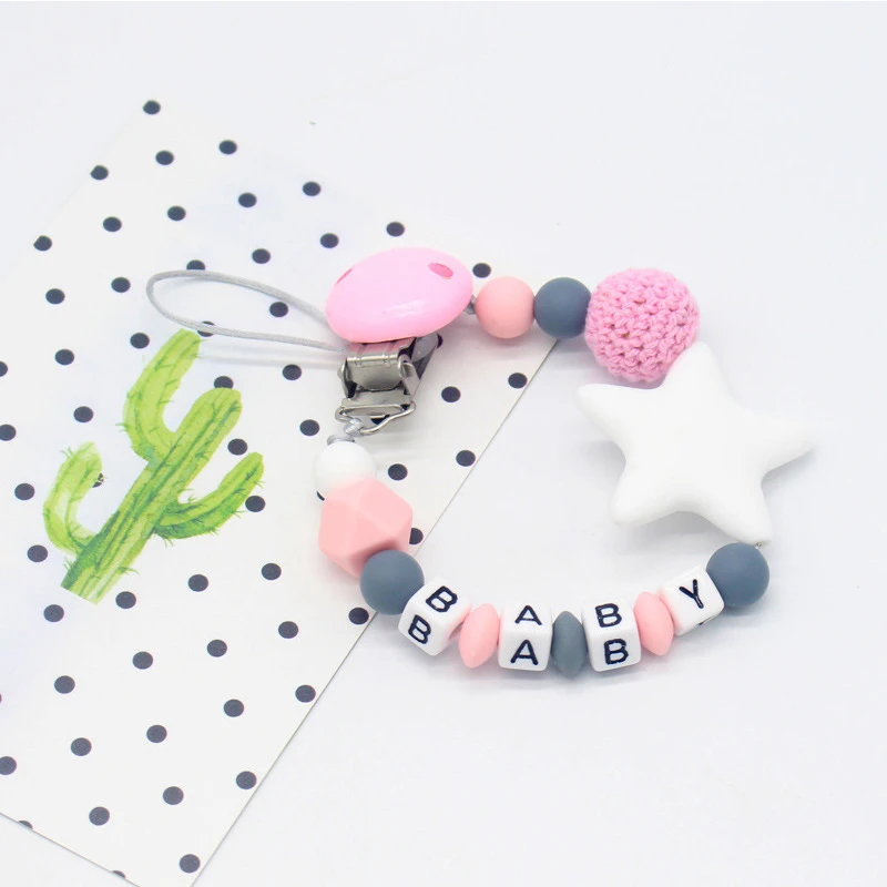 Pink Новая силиконовая Детская Соска-пустышка с зажимом в форме буквы DIY красочная Соска-пустышка с цепочкой для прорезывания зубов для детей жевательная игрушка держатель с зажимом для соски-пустышки - Цвет: Pink