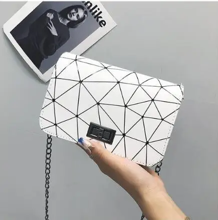 

Женская оригинальная новая женская сумка-мессенджер, сумка на цепочке с принтом в виде трещин, сумка через плечо