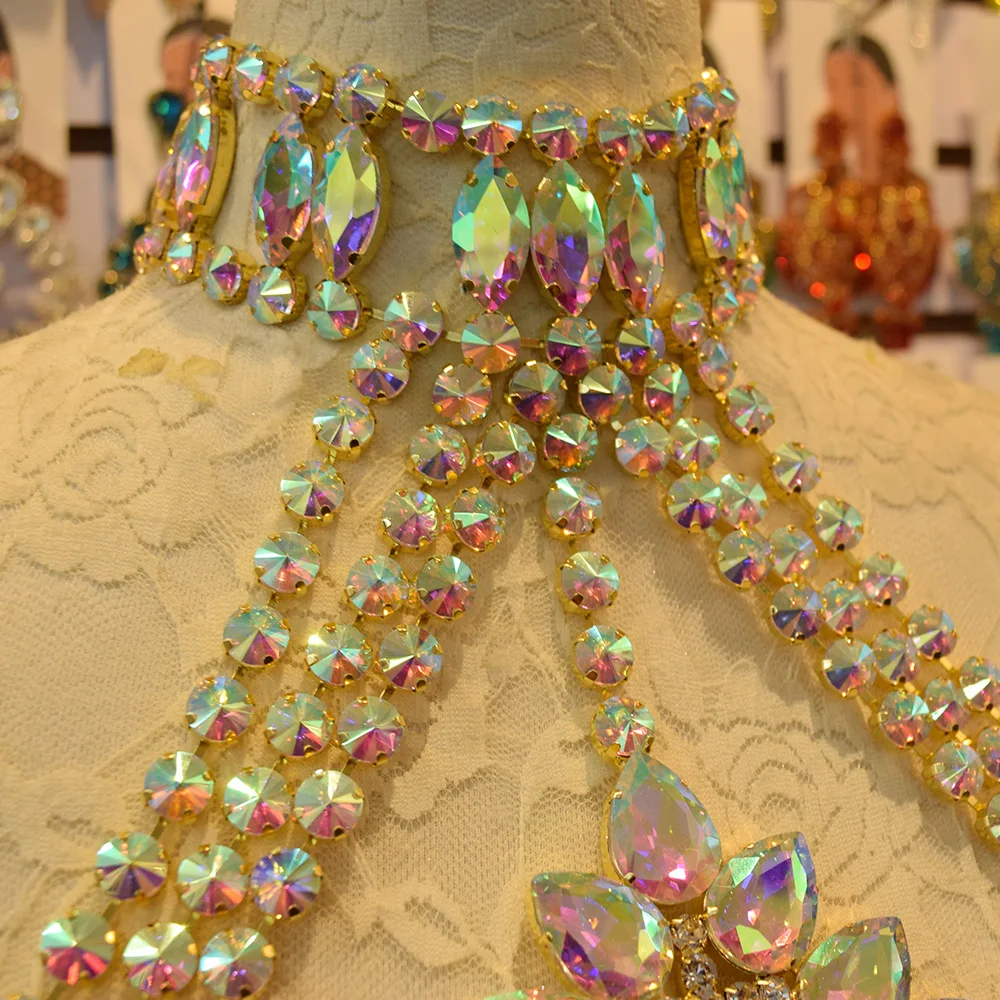 barato Cuier Luxo Cristal Ab Ouro Colar Topo Do Corpo Corrente Oversize Jóias Adorno Do Corpo Strass Casaco Topos Para Mulher Gargantilha
