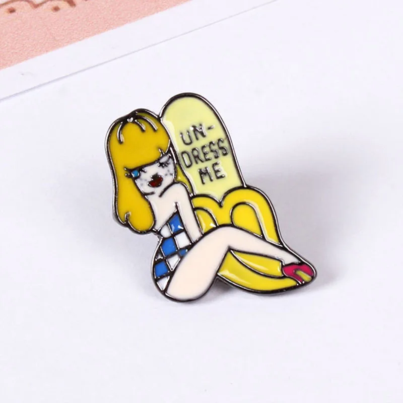 Банан девушка губы Сердце Медведь эмалированные Броши для женщин личности