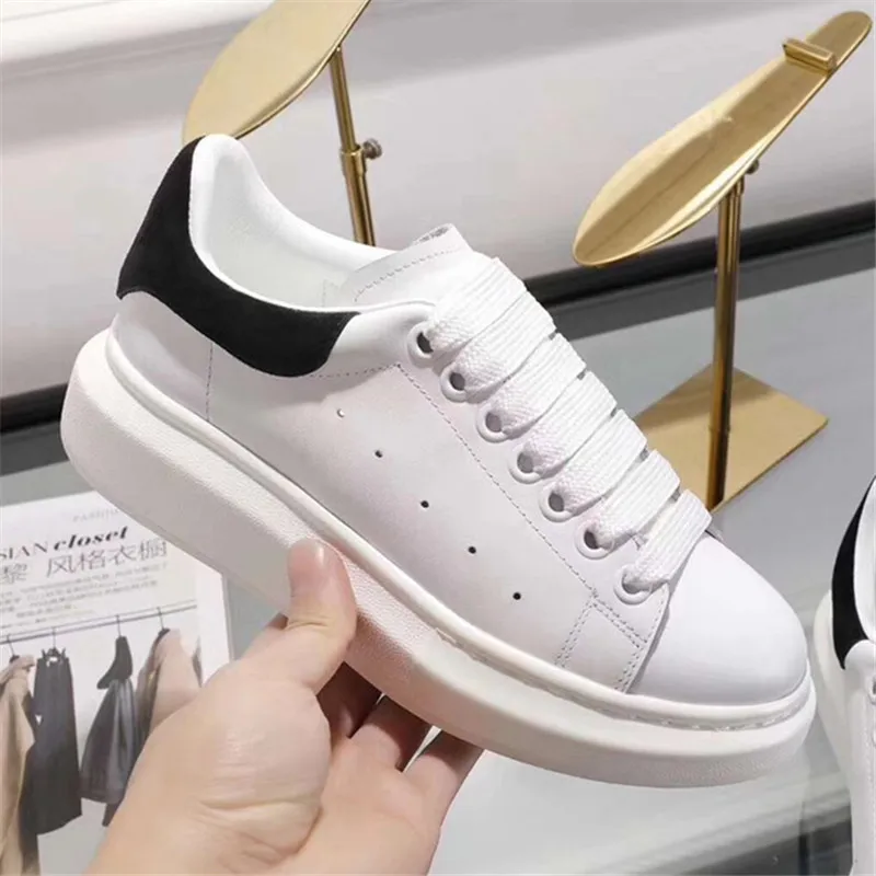 Цветная обувь Дизайнерские дизайнерские туфли Роскошные женские на танкетке