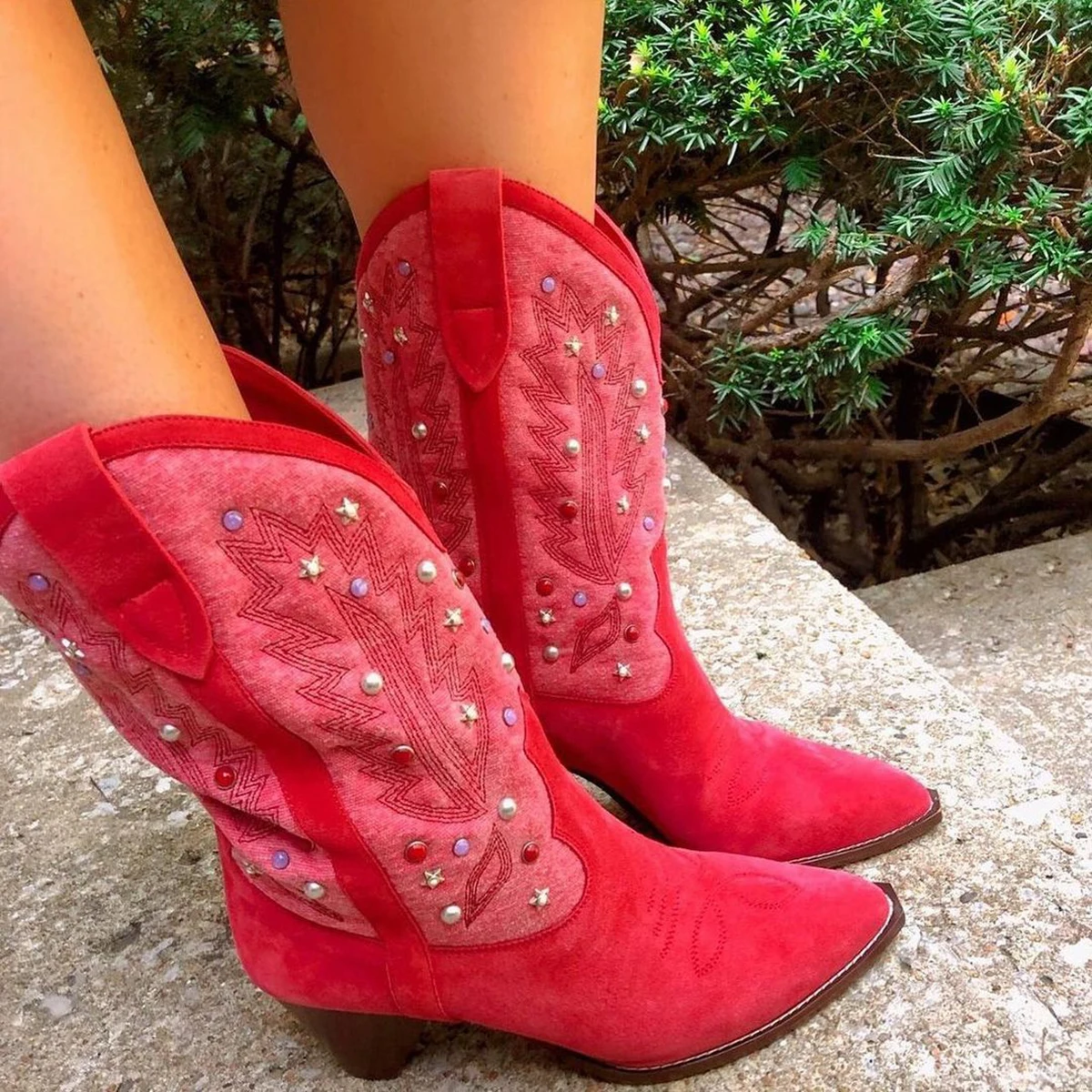 

Ботинки женские из натуральной кожи, с заостренным носком, на шпильке