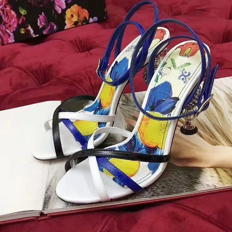 Женская обувь на высоком каблуке с открытым носком и кристаллами|Боссоножки