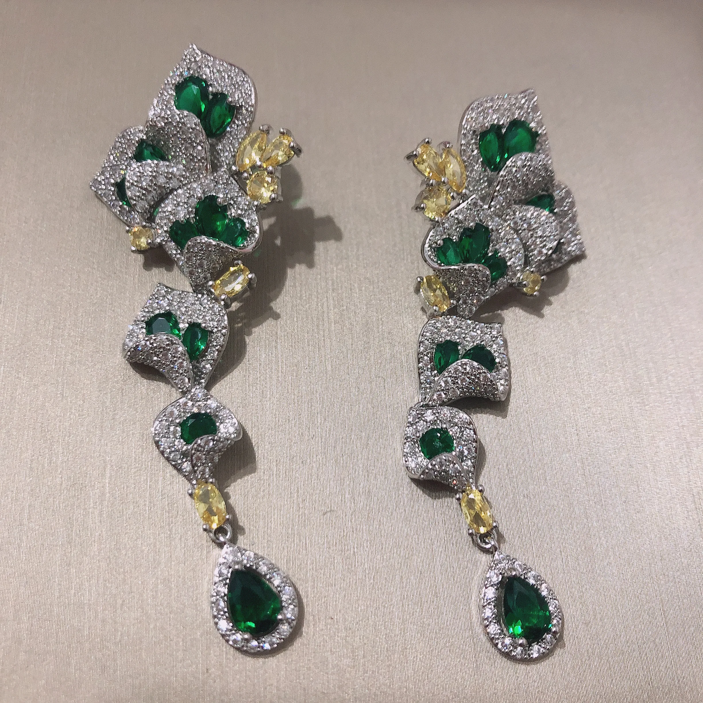 

Bilincolor Fashion Green CZ Long Big Heavy Luxury Drop Earring for Women