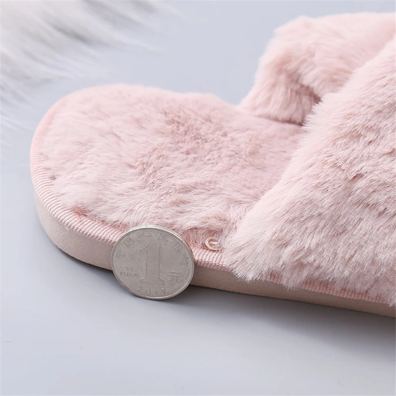 

2020 Winter Home Shoes Women House Slippers Warm Faux Fur Ladies Cross Soft Plush Furry Female Open Toe Slides Fashion Shoes