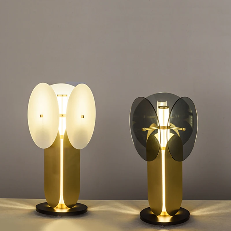 

Modern Simple Golden Plating Metal Table Lamp Smoke Gray Glass LED Living Room Bedroom Study Desk Lighting Decor Fixture