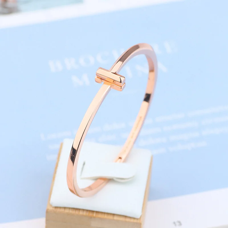 

Charm Female Rainbow Crystal Thin Ring Vintage Silver Color Wedding Rings For Women Promise Flower Trendy Square Zircon Engageme