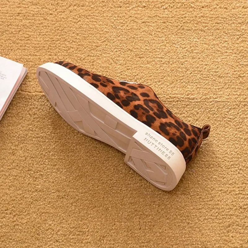 

BEYARNE 2020 Spring Leopard Shoes Women Shoes Woman Casual Flats Fashion Brand Ladies Shoes Zipper Botas