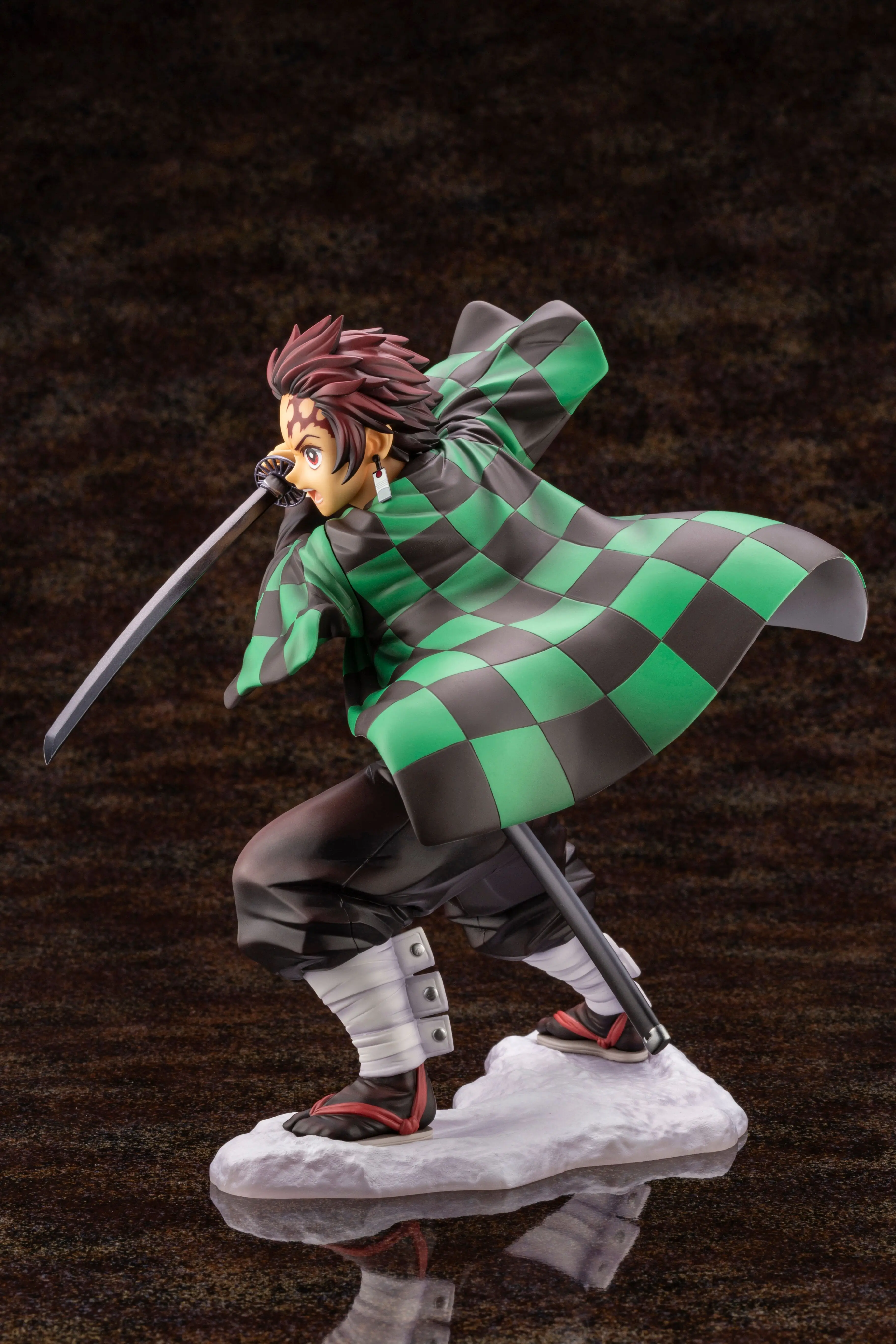 Preise Dämon Slayer Kamado Tanjirou Anime Figuur Desktop Sammlung Modell Ornamenten Modell Speelgoed